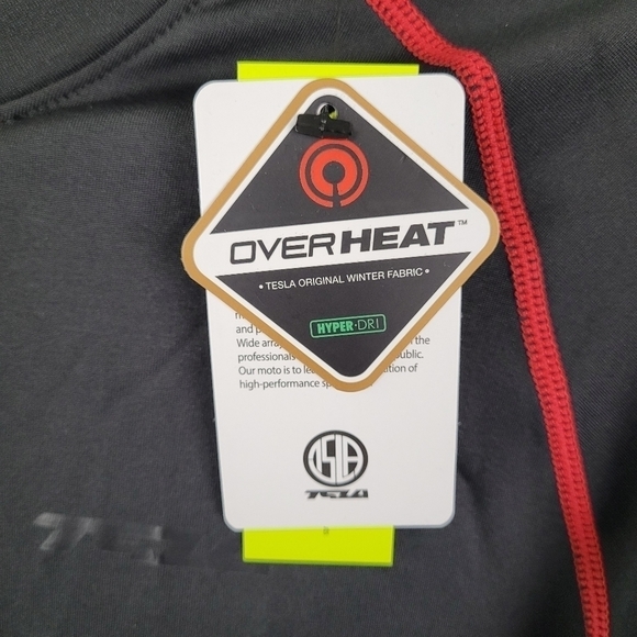 NIB TSLA 2 Pack Mens Workout Shirts Hyper-Dri Long Sleeve Blk/Red Olive Sz Lrg - Picture 6 of 11